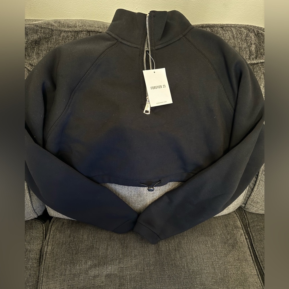 NWT Forever 21 Fleece Half Zip Cropped Pullover Black Size S